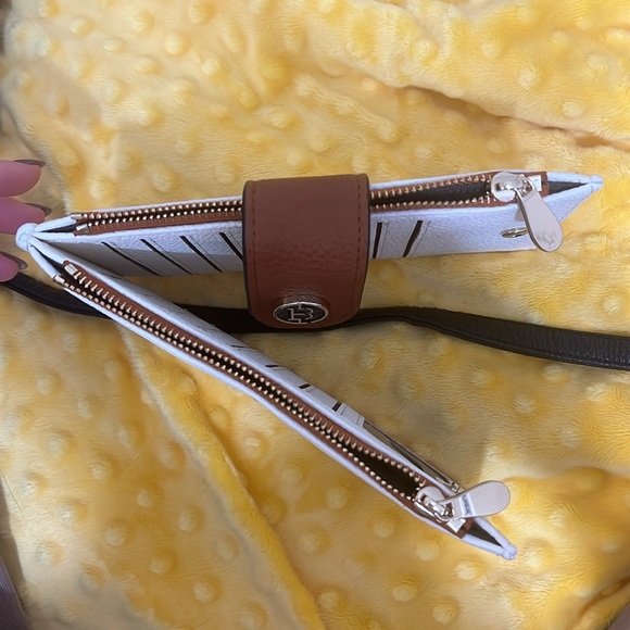 Wallet - Picture 3 of 3